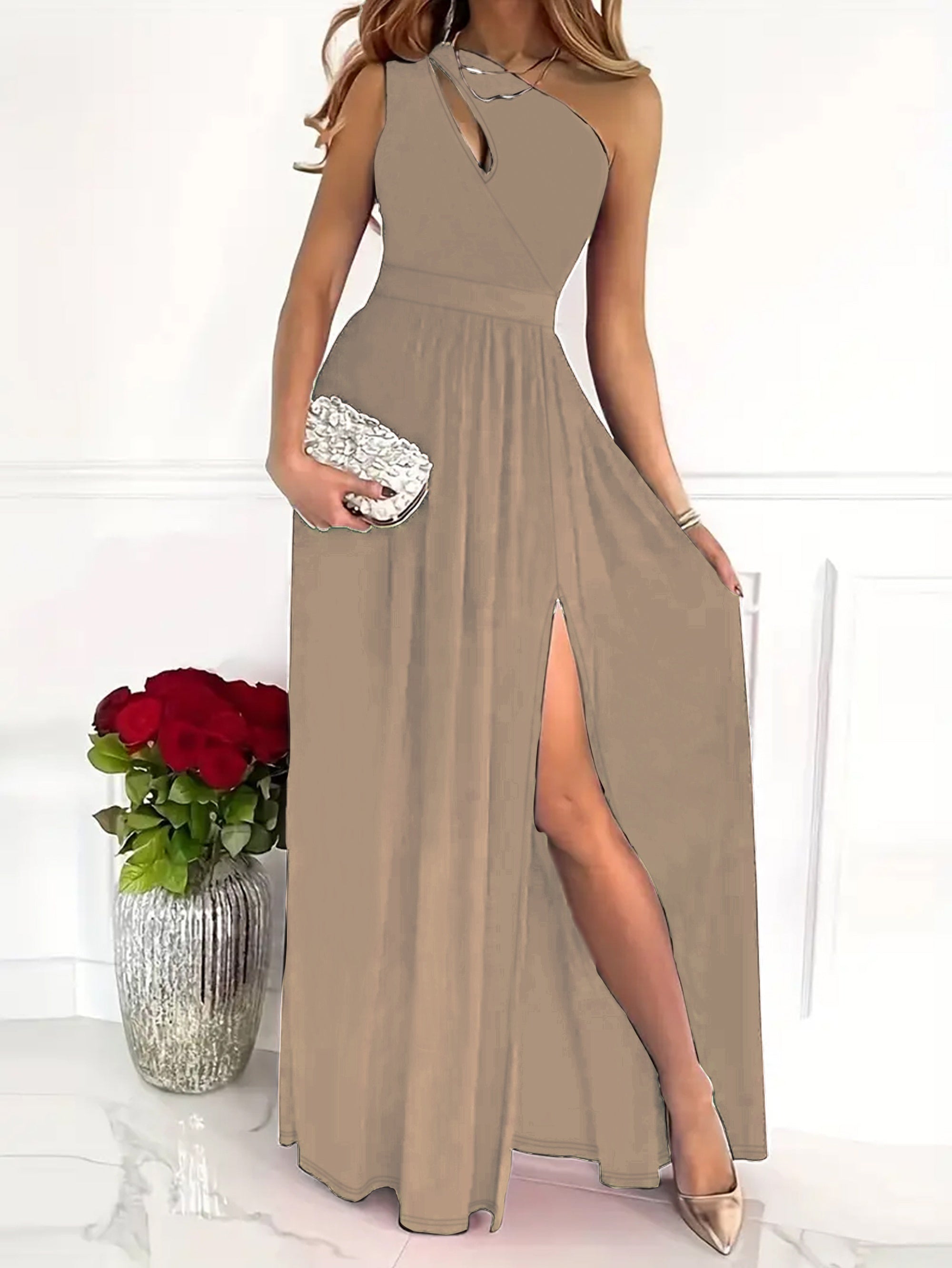 Voocci™ Elegant One Shoulder Dress with a High Slit and Flowing Fabric for Formal Occasions