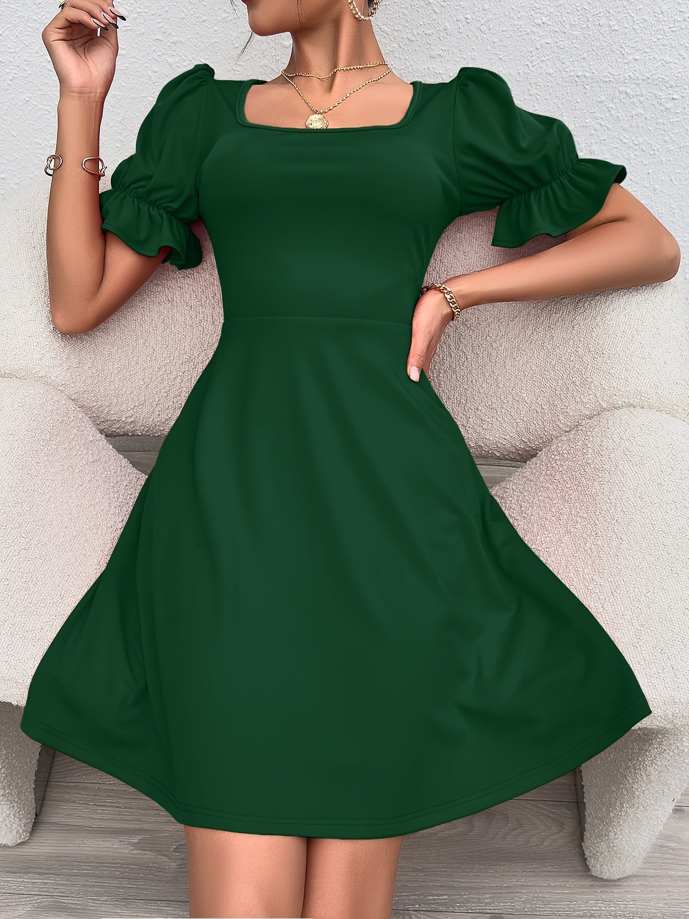 Voocci elegant puff sleeve dress in green with a square neckline and flared skirt