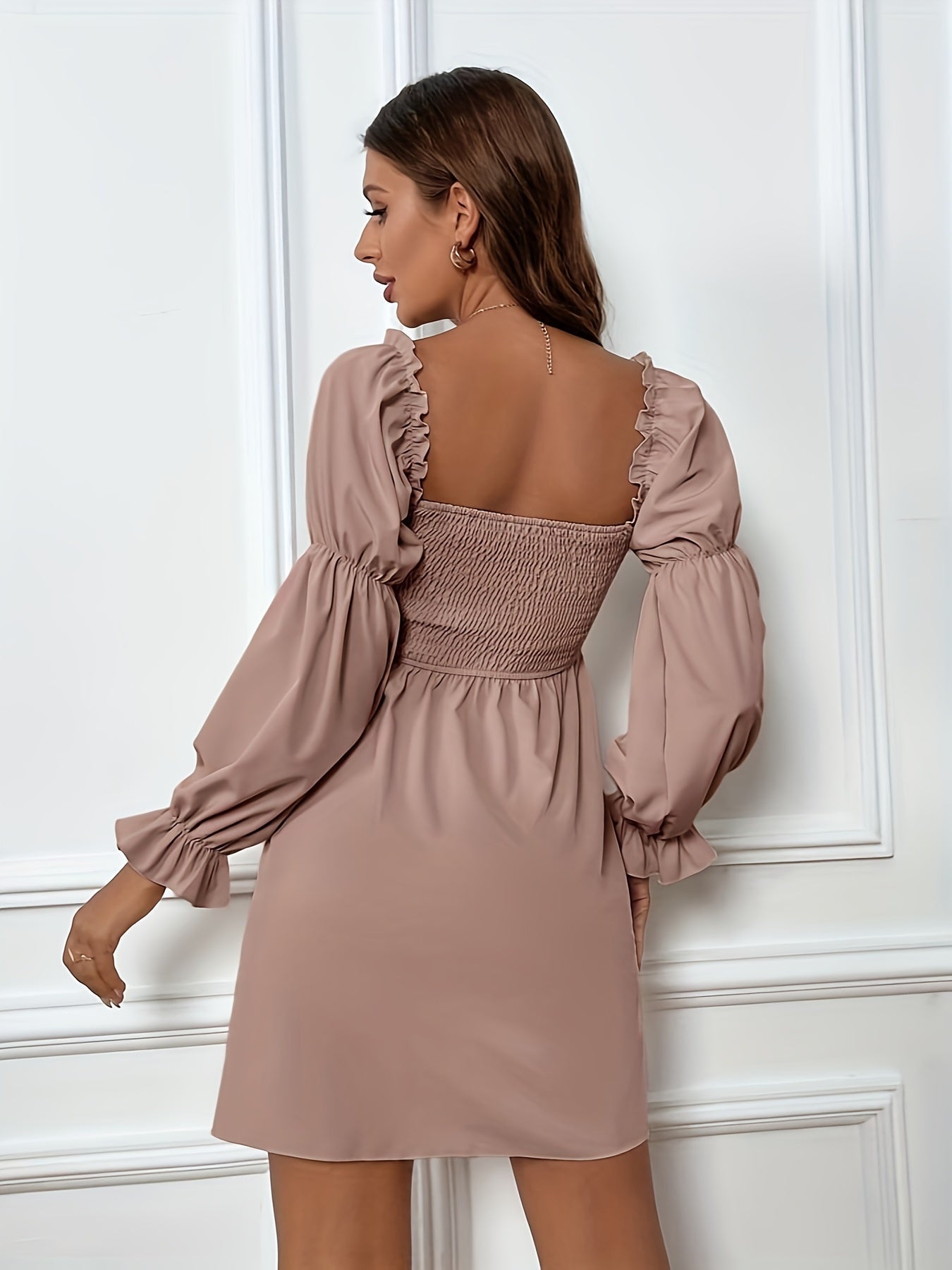 Voocci™ elegant square neck dress with ruffled sleeves and a fitted bodice for a stylish look