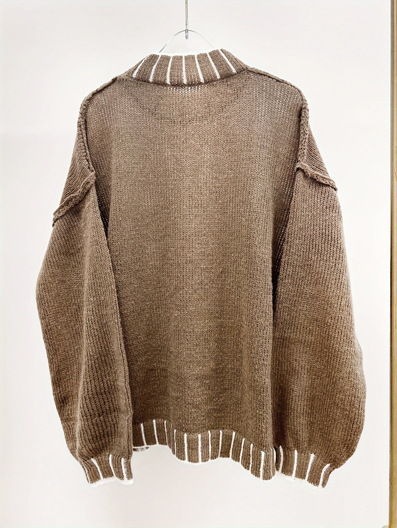 Voocci oversized women's sweater in brown with a cozy oversized fit and striped hemline