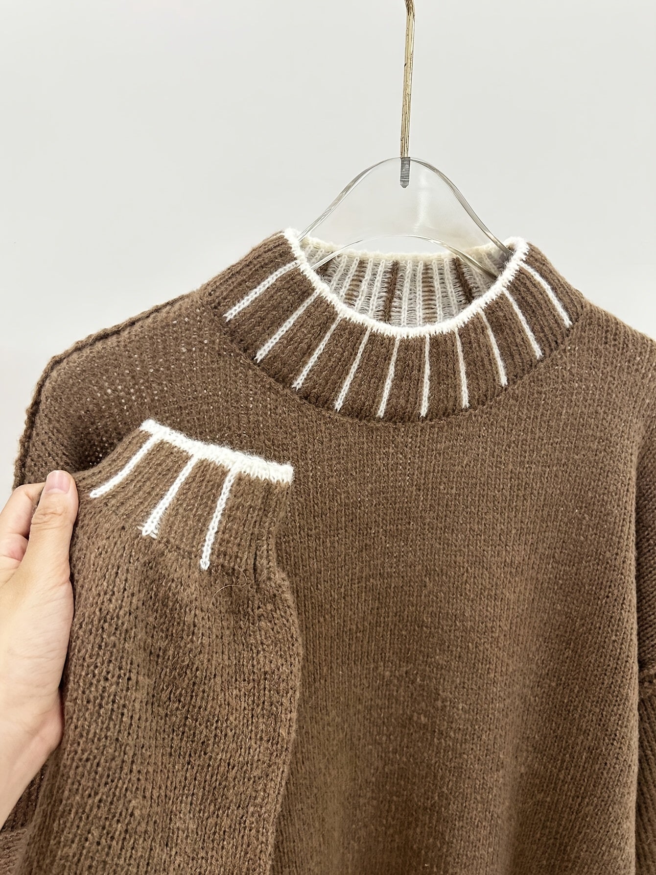 Voocci oversized women's sweater in brown with unique white striped collar detail