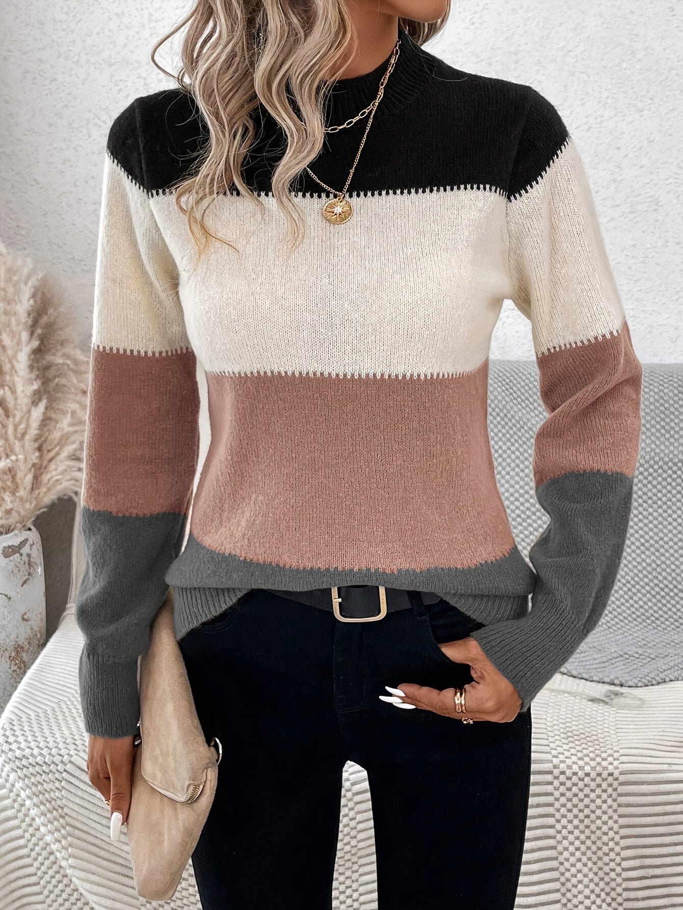 Voocci women's knitted pullover sweater in color block design with long sleeves and round neck