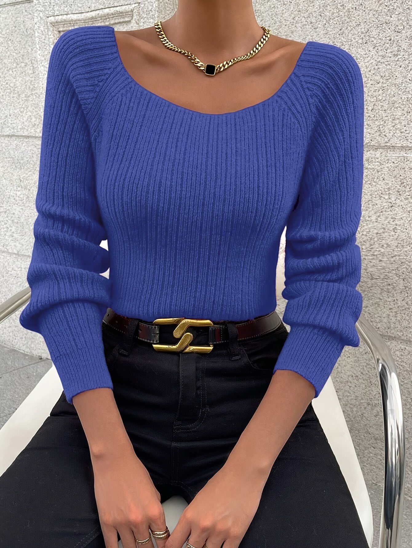 Voocci women's knitted sweater in vibrant blue with a scoop neckline and fitted sleeves