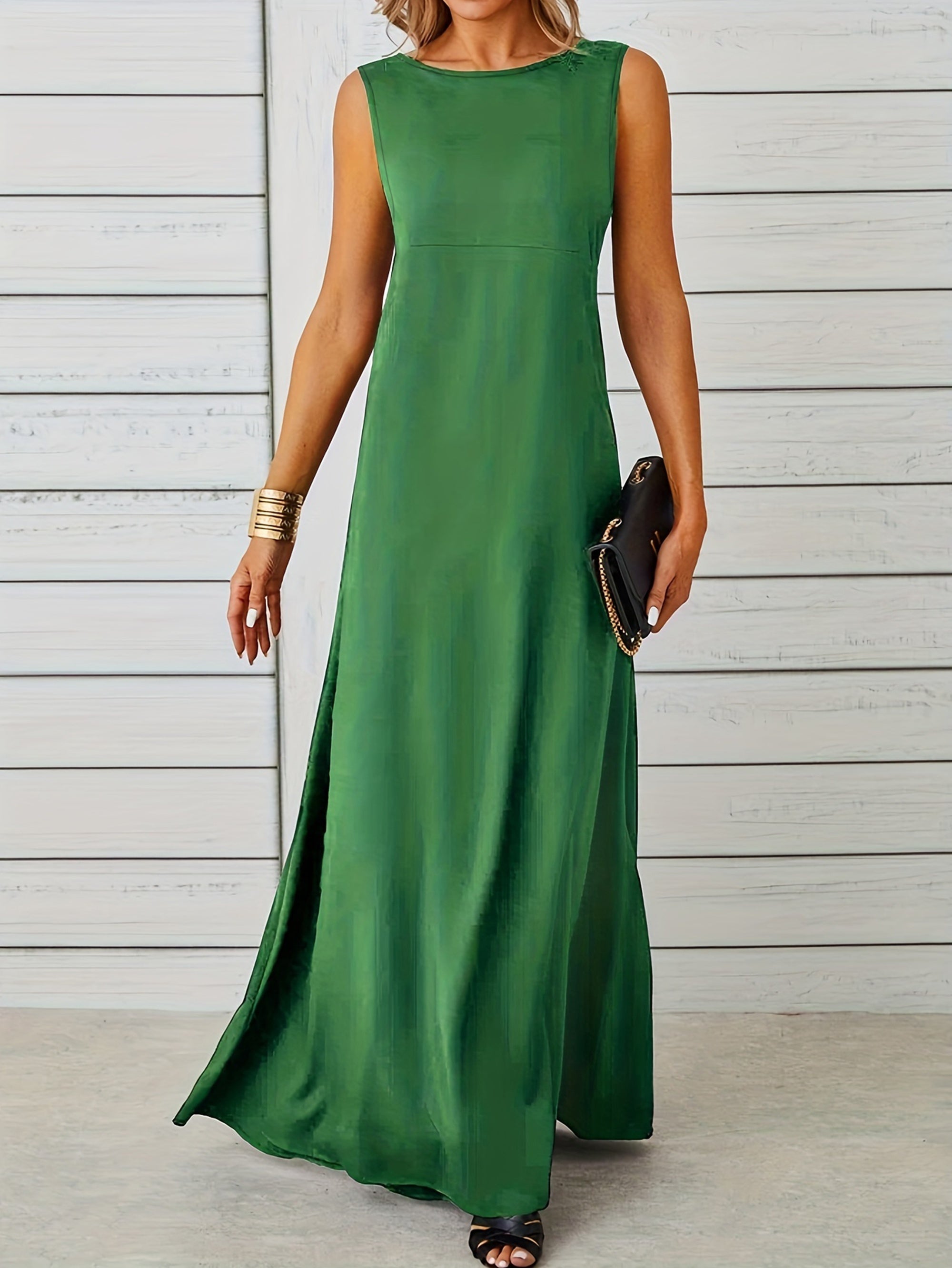 Voocci casual maxi tank dress in green with a sleek design and side slit for a stylish summer look