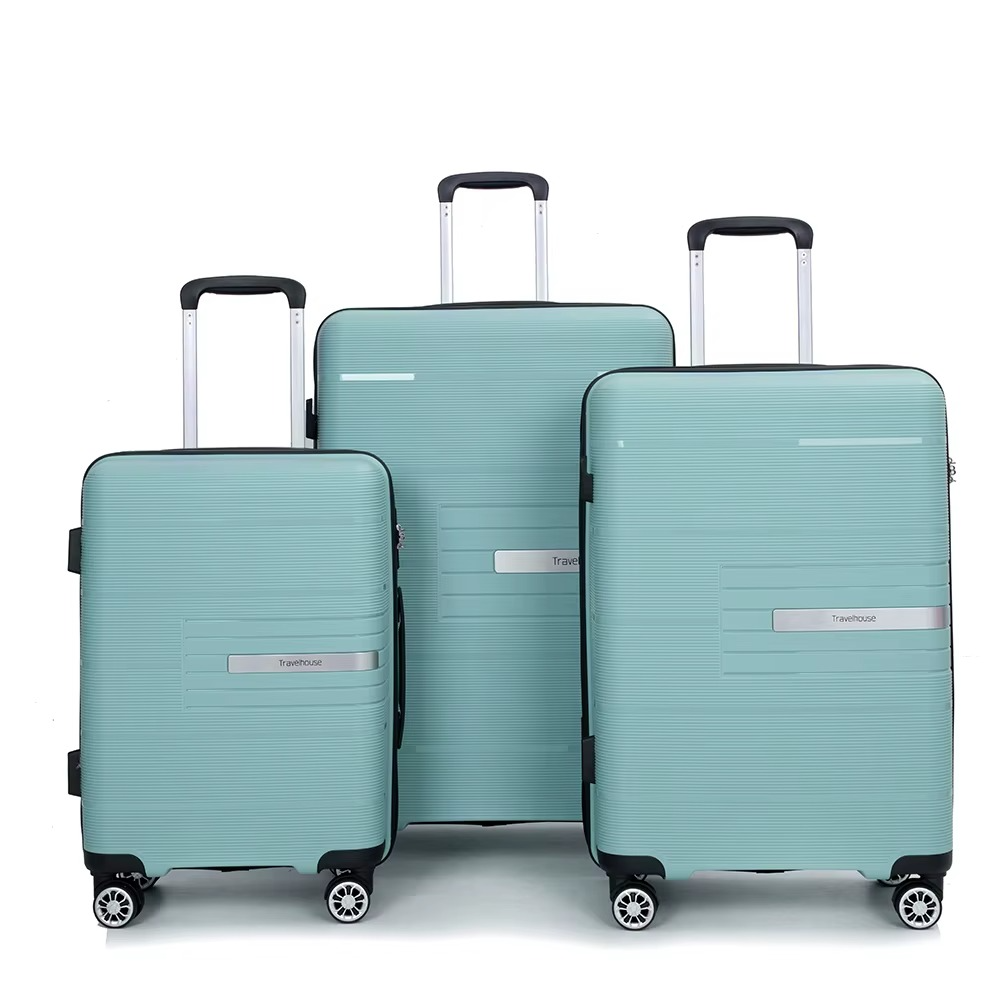 Magazaw lightweight luggage set in teal with three different sizes and spinner wheels for easy travel